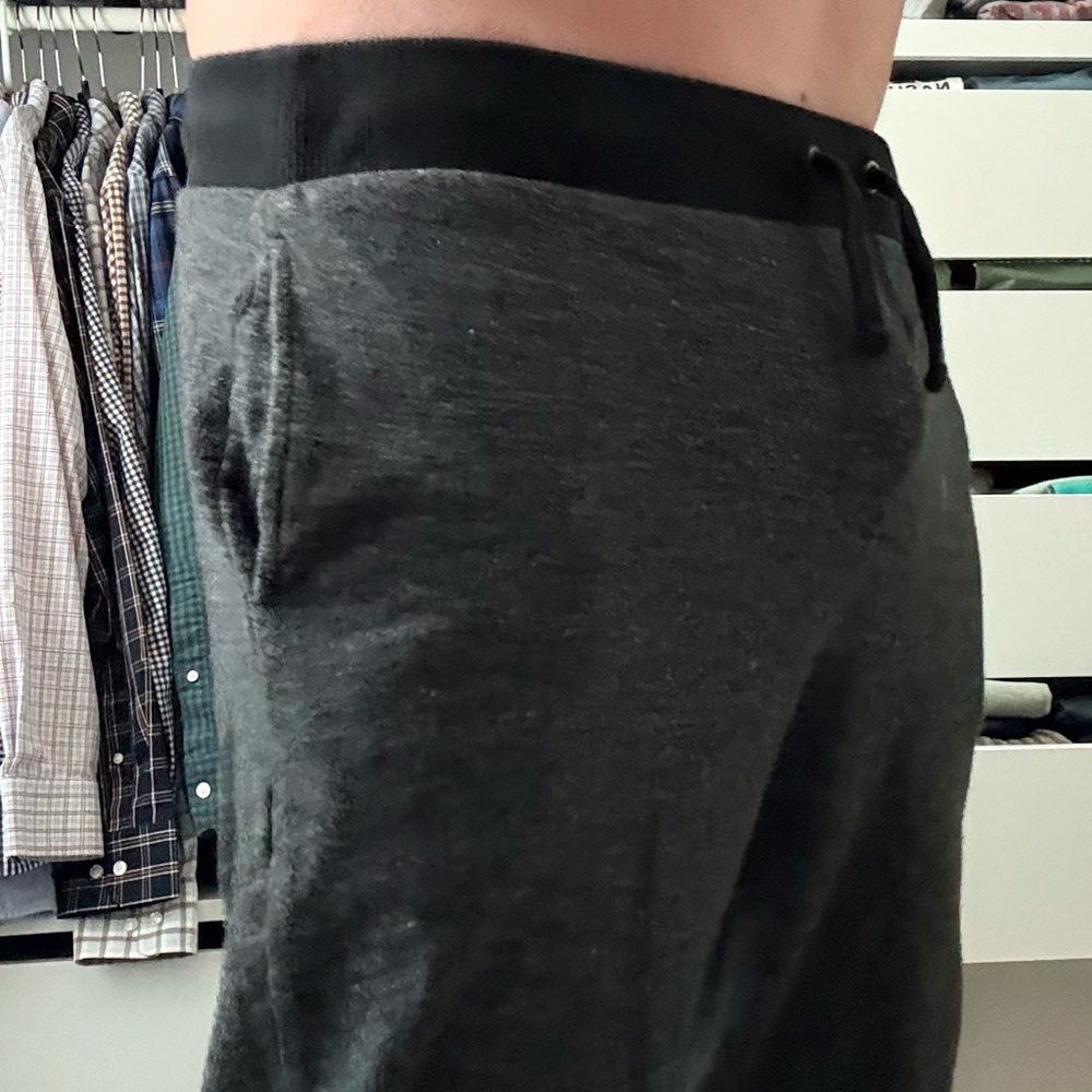 Men's Black & Gray Jogger Pants - Picture 4 of 5